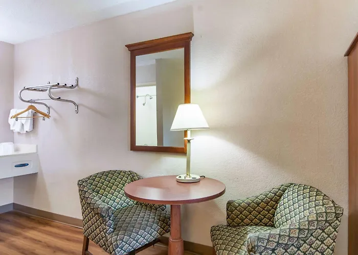 6-alsip, Il Отель 3*